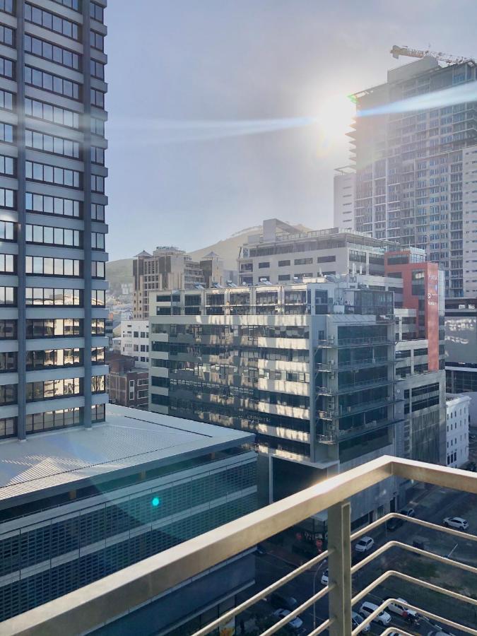 Icon Self Catering Apartment In Cape Town Near Waterfront And Cticc Екстер'єр фото