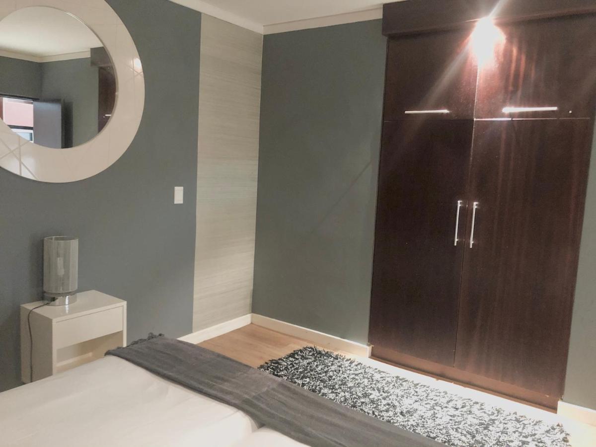 Icon Self Catering Apartment In Cape Town Near Waterfront And Cticc Екстер'єр фото